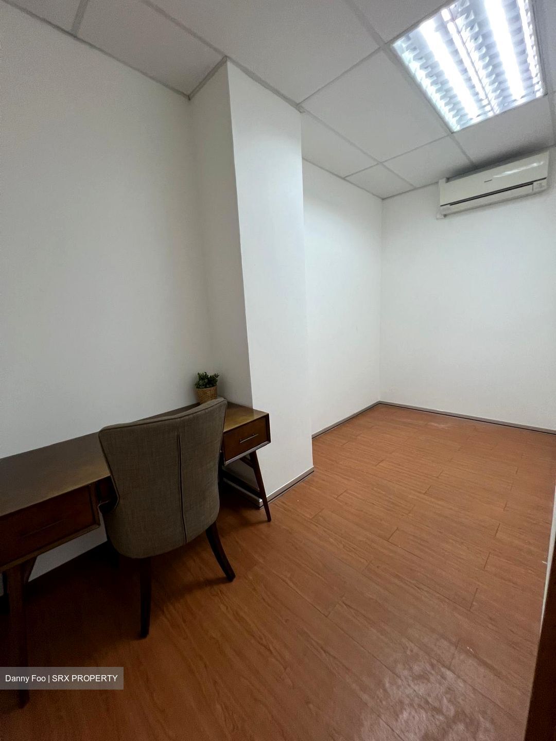 Lipo Building (D14), Office #445077171